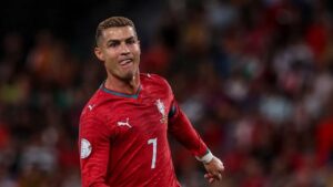 Cristiano Ronaldo terancam sanksi larangan bertanding hingga enam bulan usai berselisih dengan pelatih Portugal, Jorge Jesus. (Foto: Carlos Rodrigues/Getty Images)